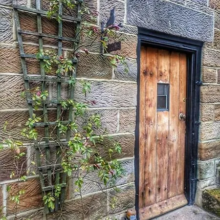 Cragwell House